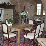 Hotel Burg Boetzelaer Kalkar