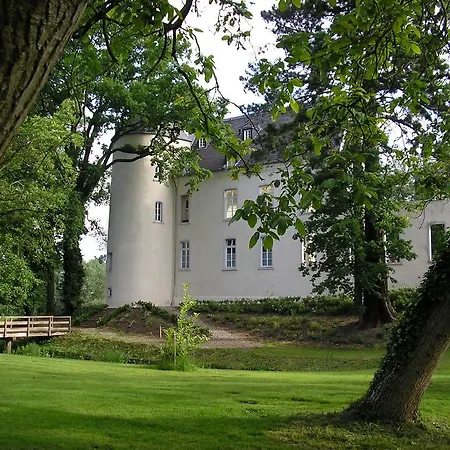 Burg Boetzelaer Hotel 4*