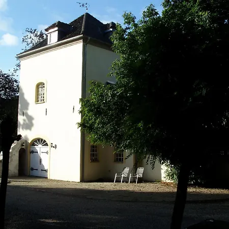 Burg Boetzelaer Hotell