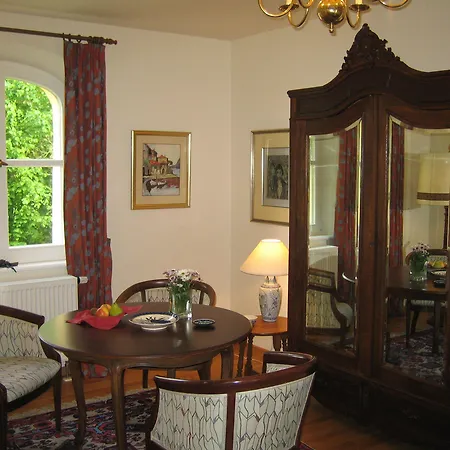 Burg Boetzelaer Hotel