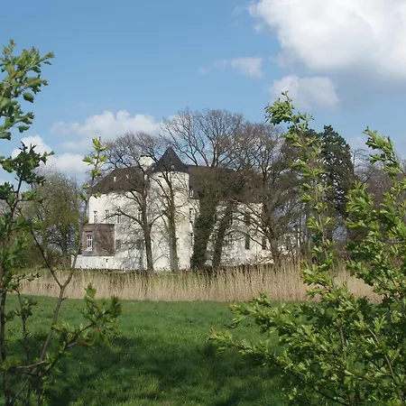 Burg Boetzelaer 4*