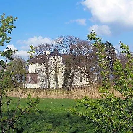 Burg Boetzelaer 4*