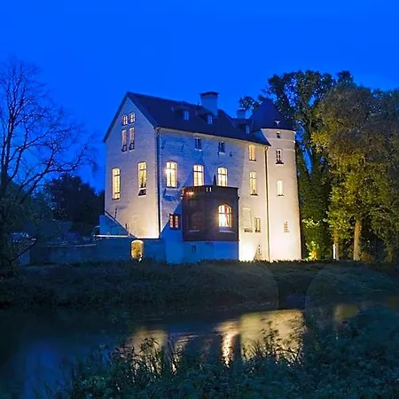 Burg Boetzelaer Hotel Kalkar