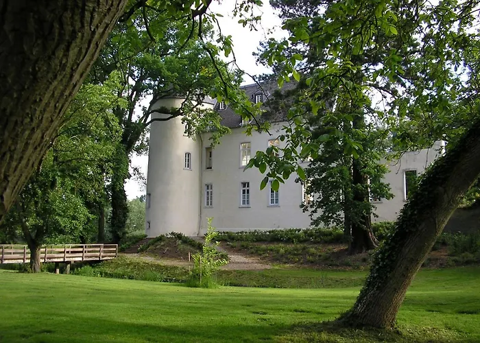 Hotel Burg Boetzelaer 4*